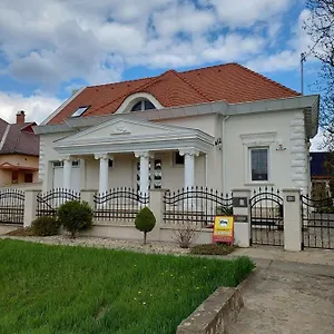 gombos-apartman.hotels-hajduszoboszlo-hungary.com/