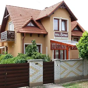 royal-apartman.hotels-hajduszoboszlo-hungary.com/