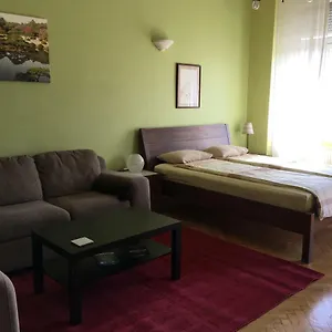 Apartment Along The Danube